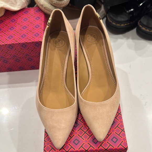 Tory Burch Women's Tan Heels - Picture 1 of 5